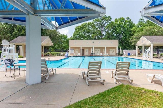 1043 Danforth Drive, Houston, TX 77062