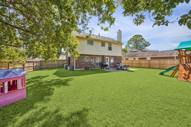 1043 Danforth Drive, Houston, TX 77062