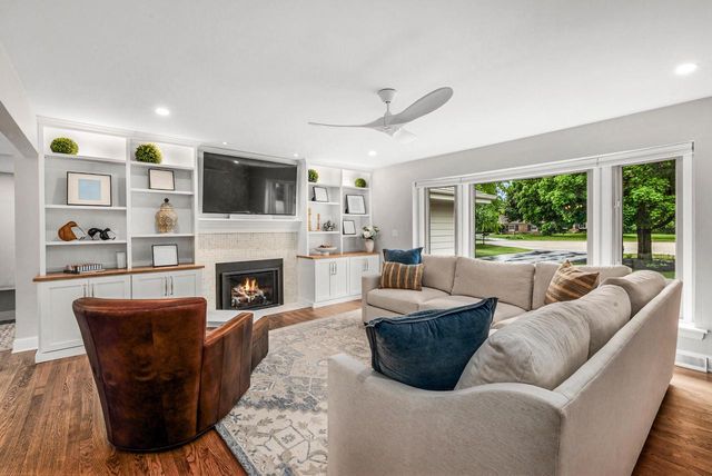 13425 Tosca COURT, Elm Grove, WI 53122