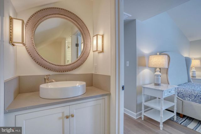 7 REHOBOTH AVE, Lewes, DE 19958