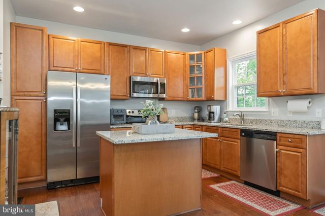 2913 LAKEVIEW PKWY, Locust Grove, VA 22508