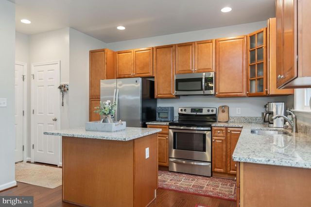 2913 LAKEVIEW PKWY, Locust Grove, VA 22508