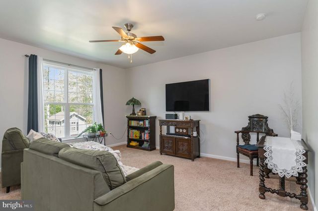 2913 LAKEVIEW PKWY, Locust Grove, VA 22508