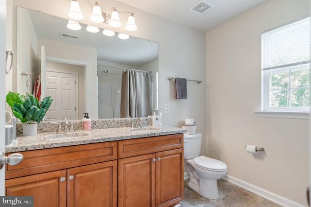 2913 LAKEVIEW PKWY, Locust Grove, VA 22508