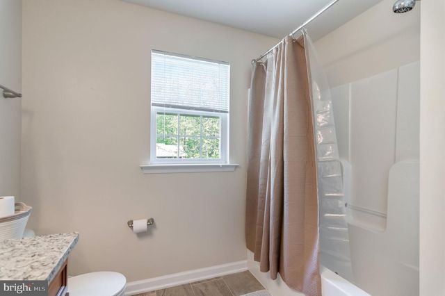 2913 LAKEVIEW PKWY, Locust Grove, VA 22508