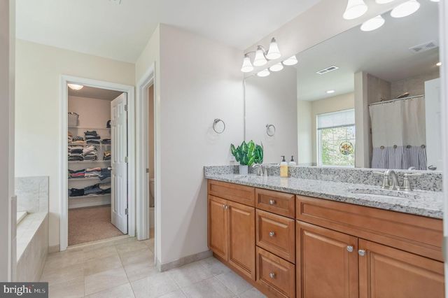 2913 LAKEVIEW PKWY, Locust Grove, VA 22508