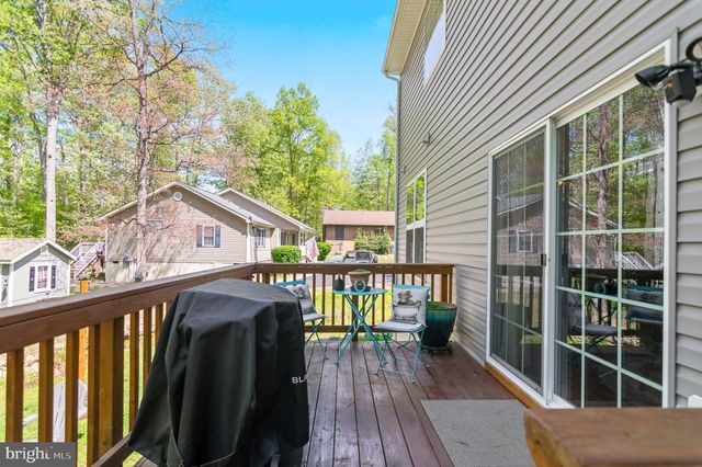 2913 LAKEVIEW PKWY, Locust Grove, VA 22508