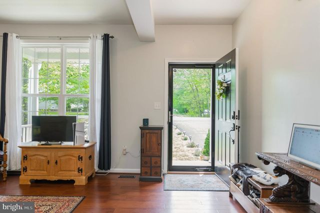 2913 LAKEVIEW PKWY, Locust Grove, VA 22508