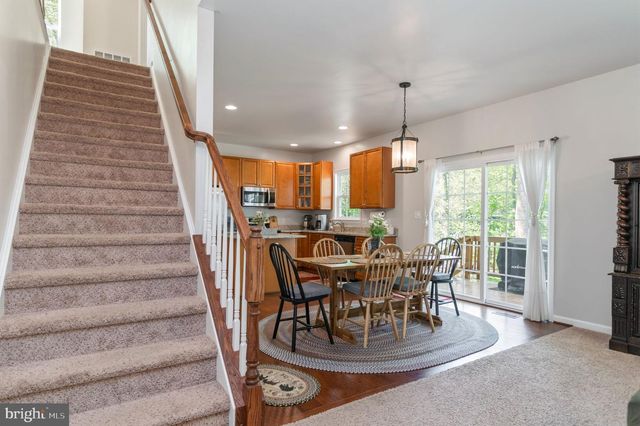 2913 LAKEVIEW PKWY, Locust Grove, VA 22508