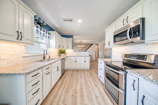 2212 Sinclair Ave, Midland, TX 79705