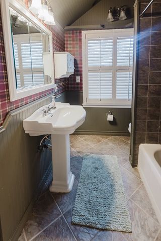 2212 Sinclair Ave, Midland, TX 79705