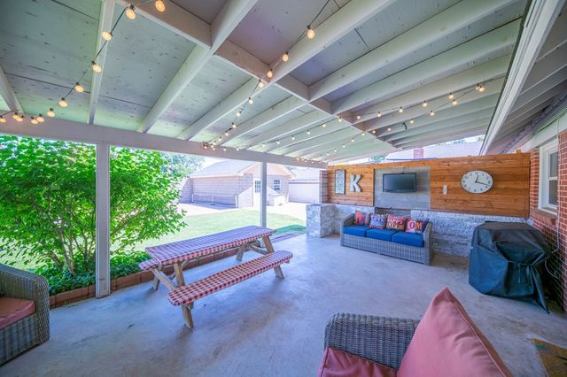 2212 Sinclair Ave, Midland, TX 79705