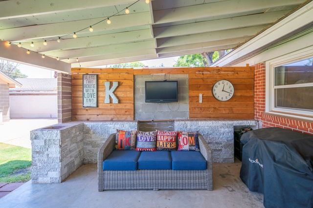 2212 Sinclair Ave, Midland, TX 79705