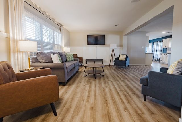 2212 Sinclair Ave, Midland, TX 79705