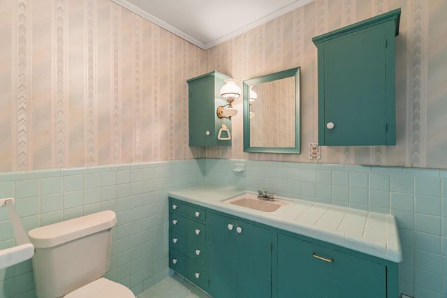 2 Village Ln., Hattiesburg, MS 39402