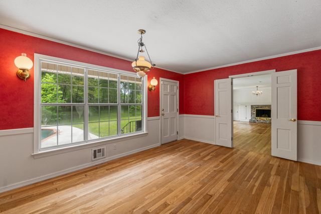 2 Village Ln., Hattiesburg, MS 39402