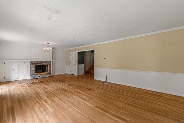 2 Village Ln., Hattiesburg, MS 39402