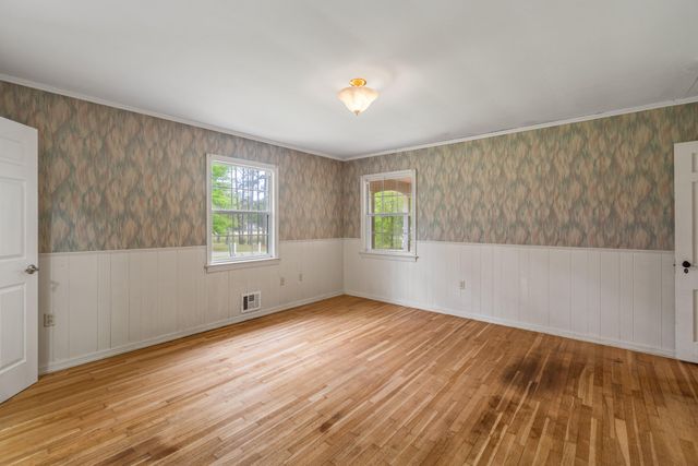 2 Village Ln., Hattiesburg, MS 39402