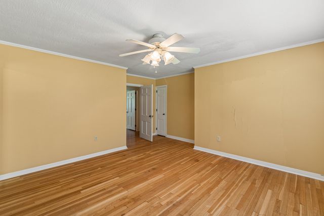 2 Village Ln., Hattiesburg, MS 39402