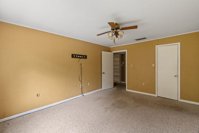 2 Village Ln., Hattiesburg, MS 39402