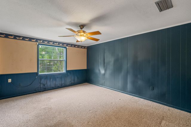 2 Village Ln., Hattiesburg, MS 39402