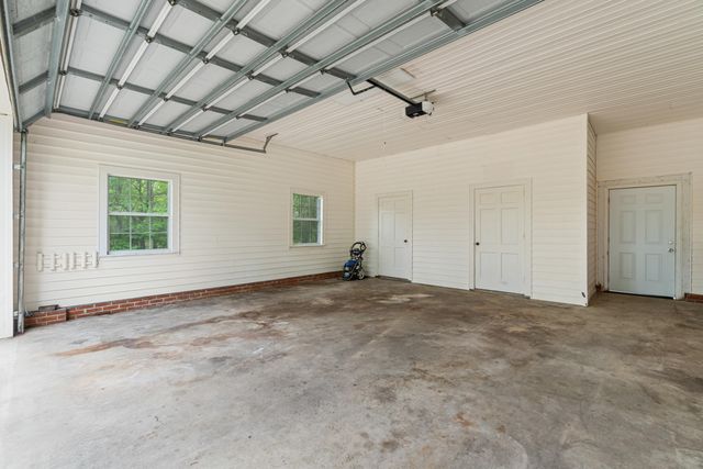 2 Village Ln., Hattiesburg, MS 39402