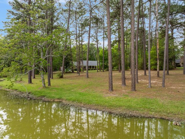 2 Village Ln., Hattiesburg, MS 39402