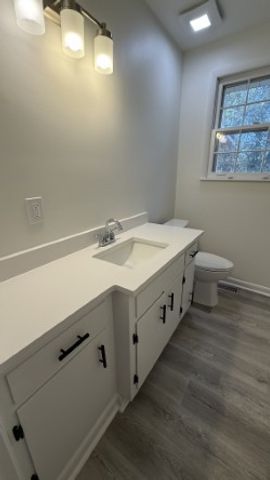 5055 McLendon Dr, Antioch, TN 37013