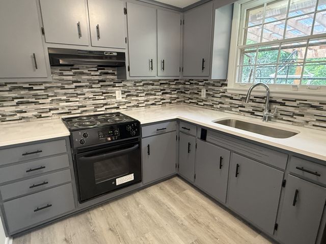 5055 McLendon Dr, Antioch, TN 37013