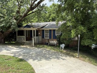 5055 McLendon Dr, Antioch, TN 37013