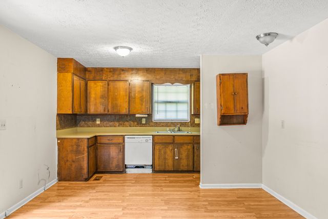 237 Henry Circle, Lafayette, GA 30728
