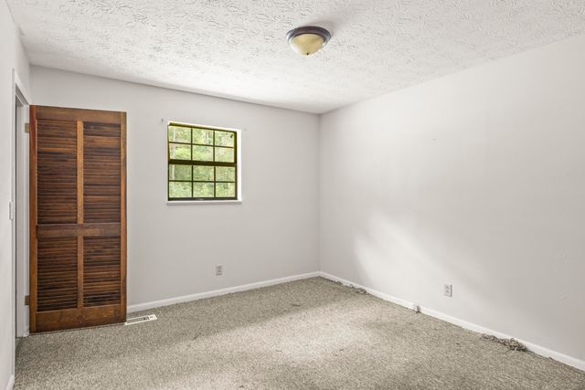 237 Henry Circle, Lafayette, GA 30728