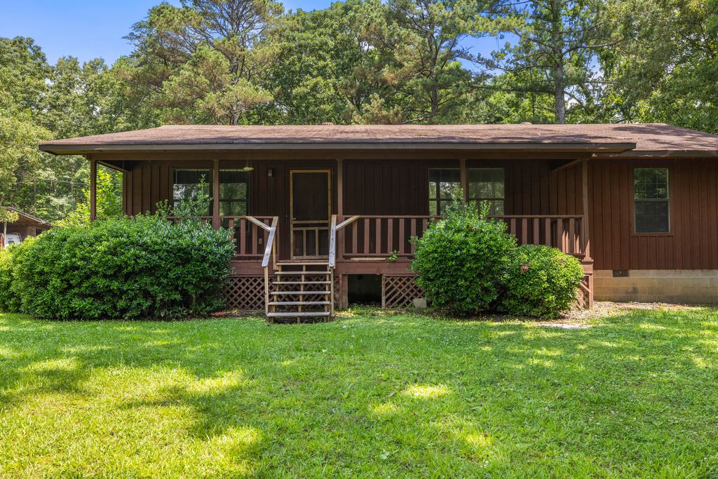 237 Henry Circle, Lafayette, GA 30728