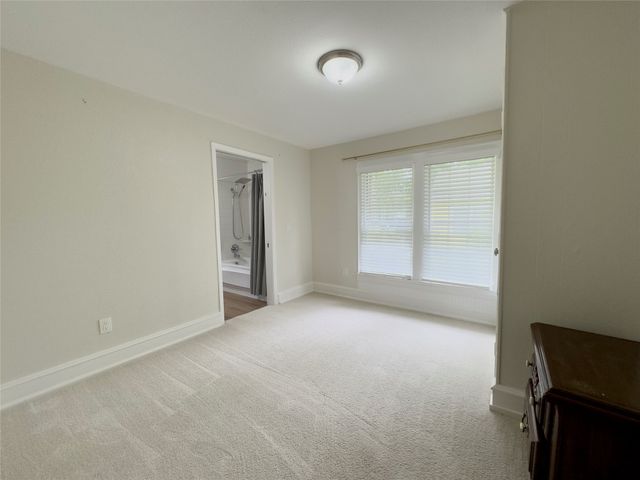 1016 W Collins Street, Denton, TX 76201