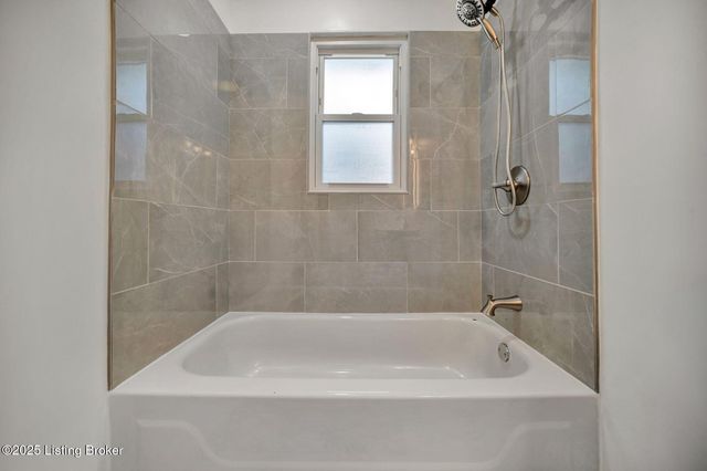 2753 Coral Ridge Rd, Brooks, KY 40109