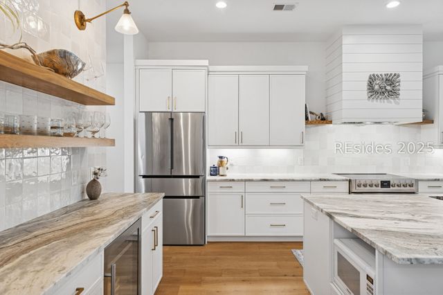 2 Ravenwood Rd, Hilton Head Island, SC 29928