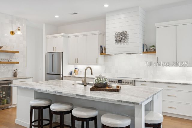 2 Ravenwood Rd, Hilton Head Island, SC 29928