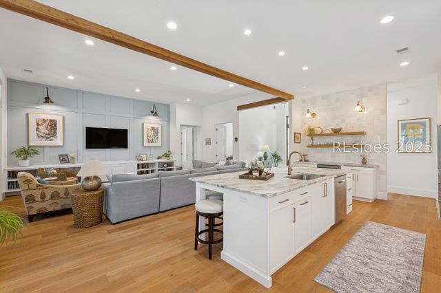 2 Ravenwood Rd, Hilton Head Island, SC 29928