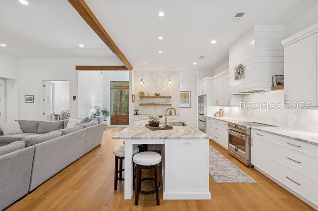 2 Ravenwood Rd, Hilton Head Island, SC 29928