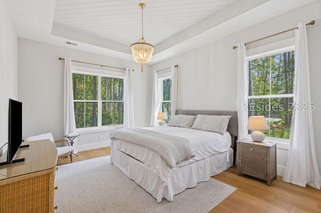 2 Ravenwood Rd, Hilton Head Island, SC 29928