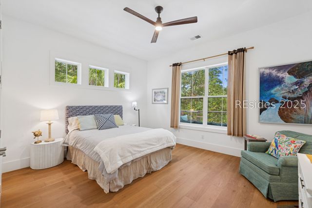 2 Ravenwood Rd, Hilton Head Island, SC 29928