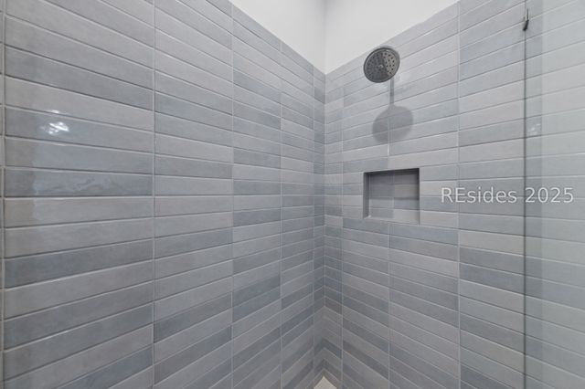 2 Ravenwood Rd, Hilton Head Island, SC 29928