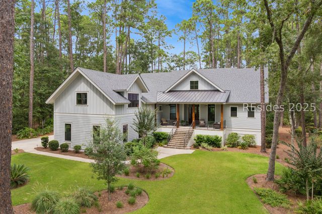 2 Ravenwood Rd, Hilton Head Island, SC 29928