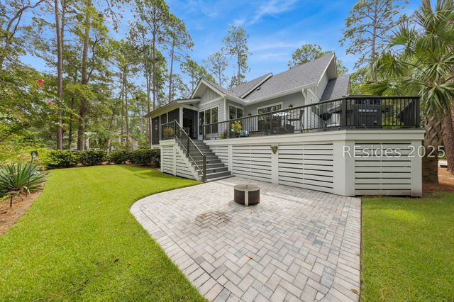2 Ravenwood Rd, Hilton Head Island, SC 29928