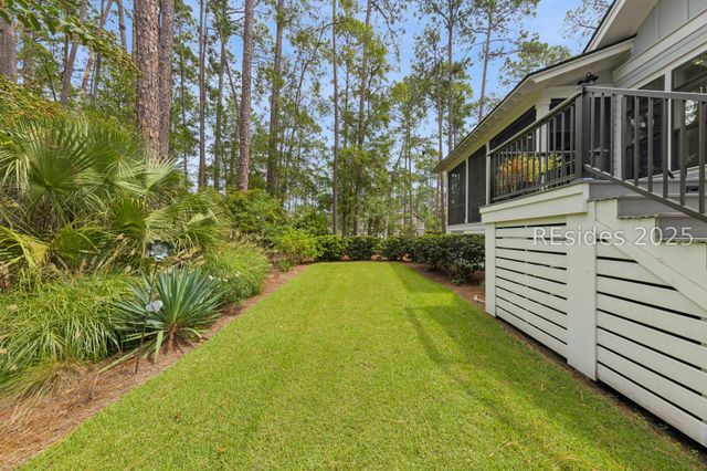 2 Ravenwood Rd, Hilton Head Island, SC 29928