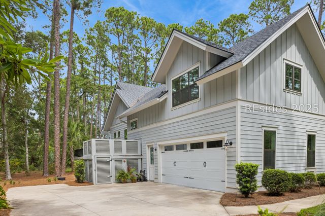 2 Ravenwood Rd, Hilton Head Island, SC 29928