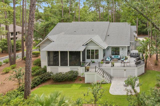 2 Ravenwood Rd, Hilton Head Island, SC 29928