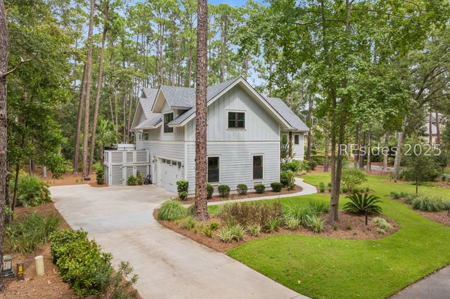2 Ravenwood Rd, Hilton Head Island, SC 29928