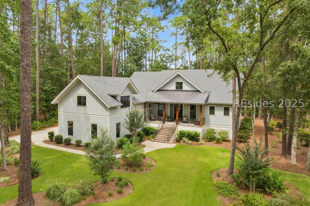 2 Ravenwood Rd, Hilton Head Island, SC 29928
