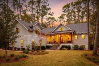 2 Ravenwood Rd, Hilton Head Island, SC 29928